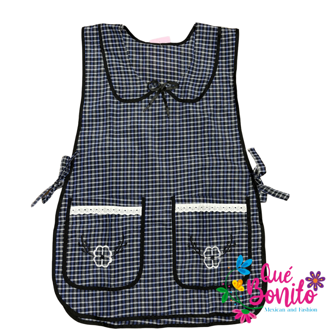 Titta Apron Traditional Style Two Pockets and Strings on the Side
