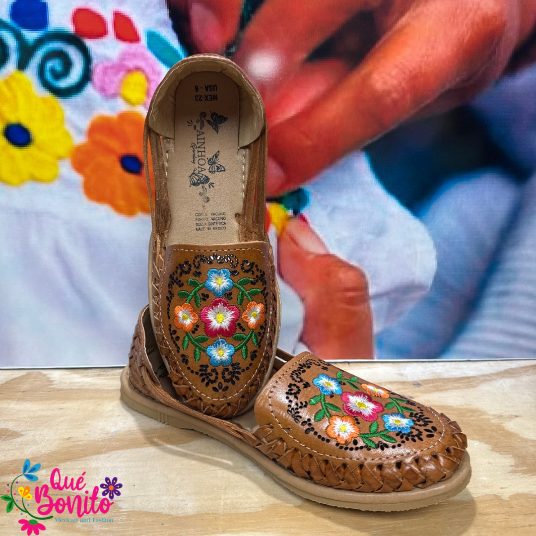 Hand Crafted Leather Huarache size 6 USA