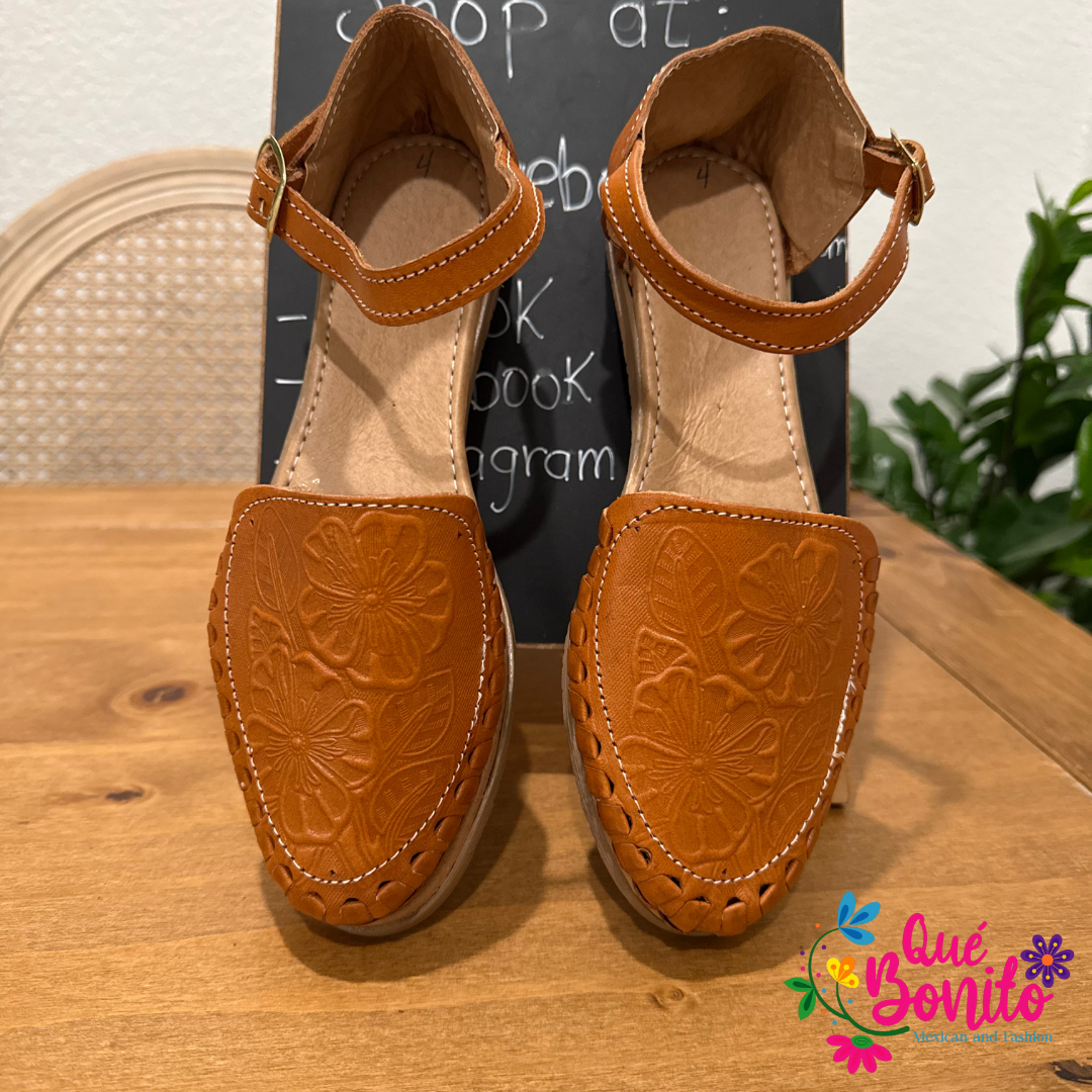 Hand Crafted Leather Huarache Size 5 USA