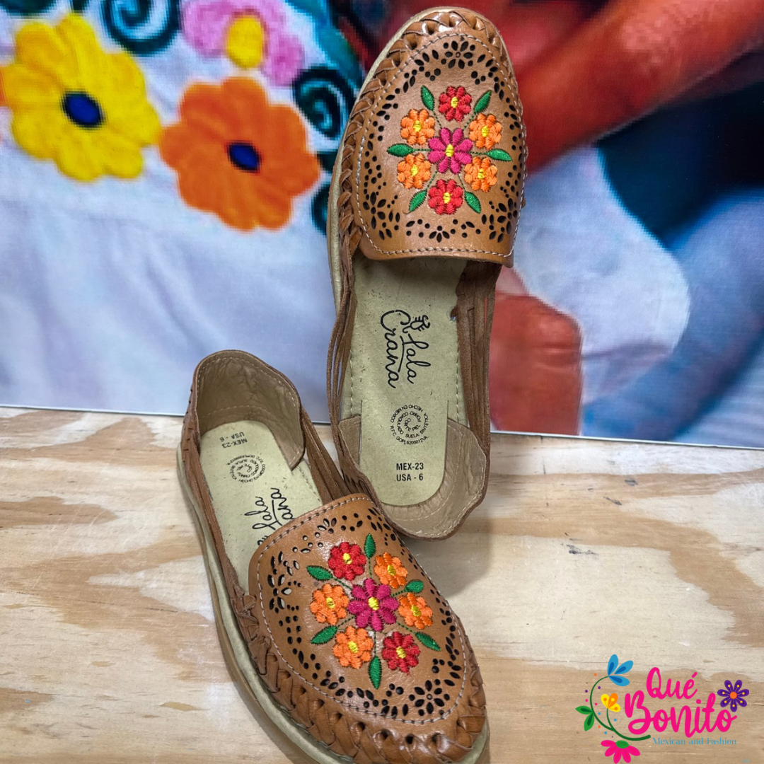 Hand Crafted Leather Huarache size 6 USA