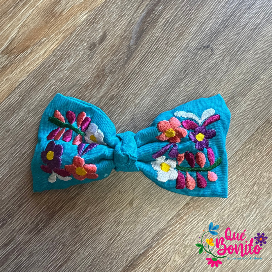 Bow Embroidered with Clip