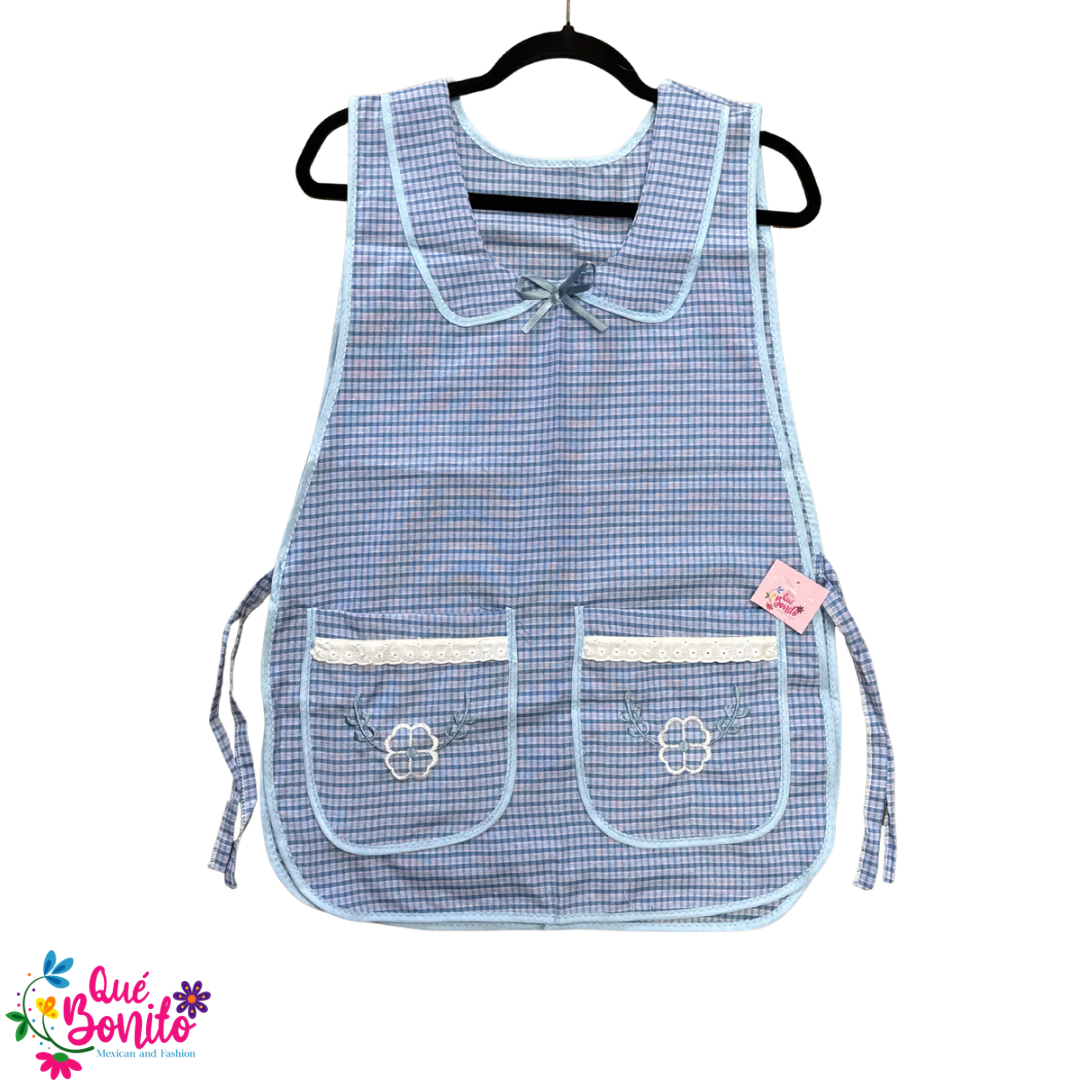 Titta Apron Traditional Style Two Pockets and Strings on the Side