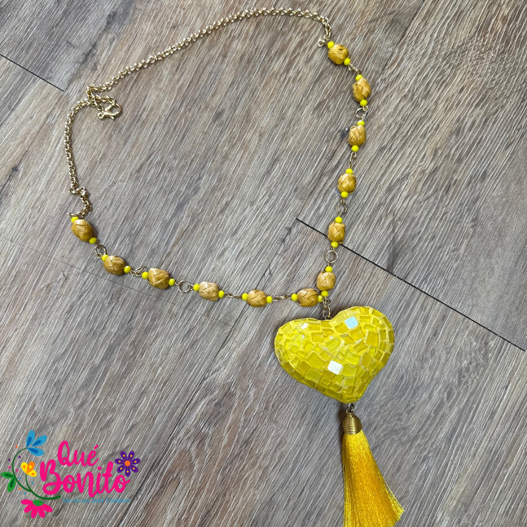 El Corazón Que Bonito Mexican and Fashion