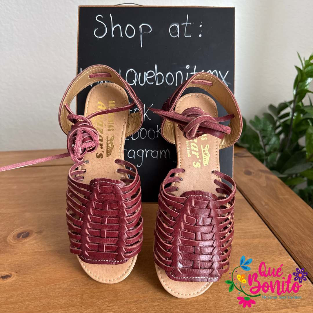 Hand Crafted Leather Huarache or Sandals Size 7 USA