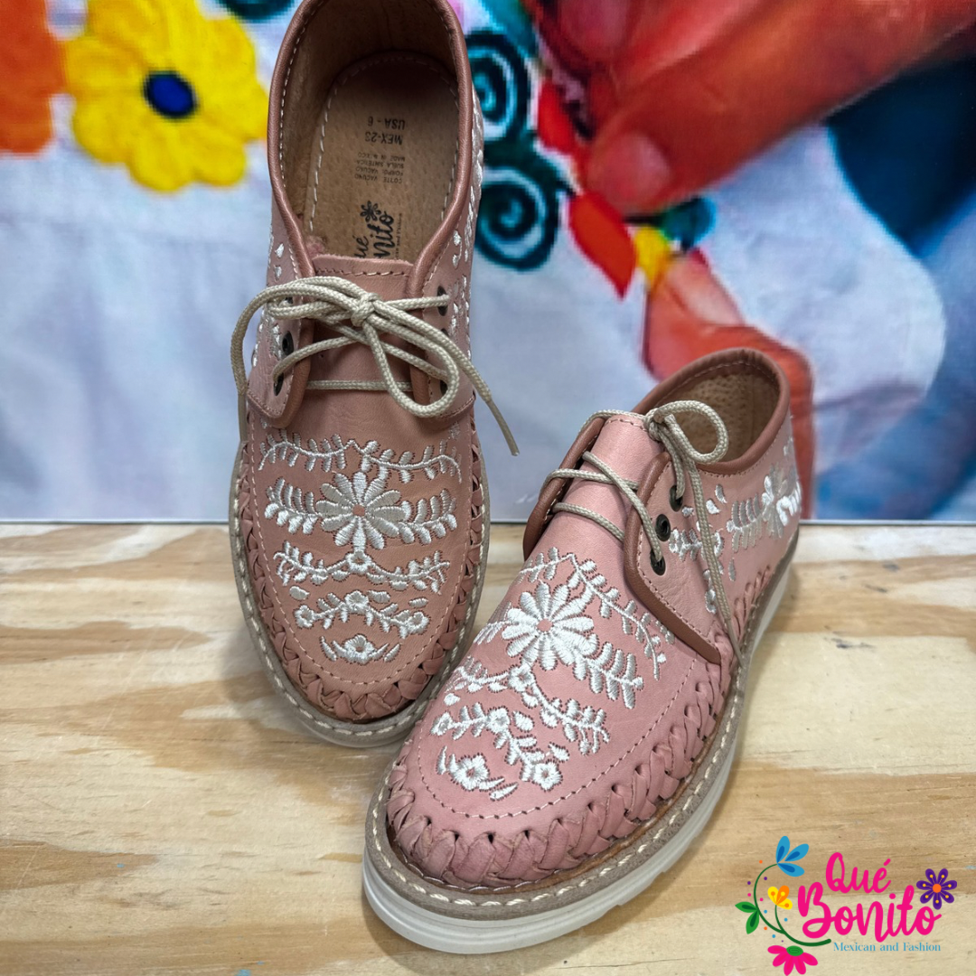 Hand Crafted Leather Huarache size 6 USA