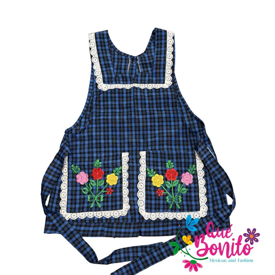 Polyester Maria Apron with Strings on the Side and Bottoms in the Back