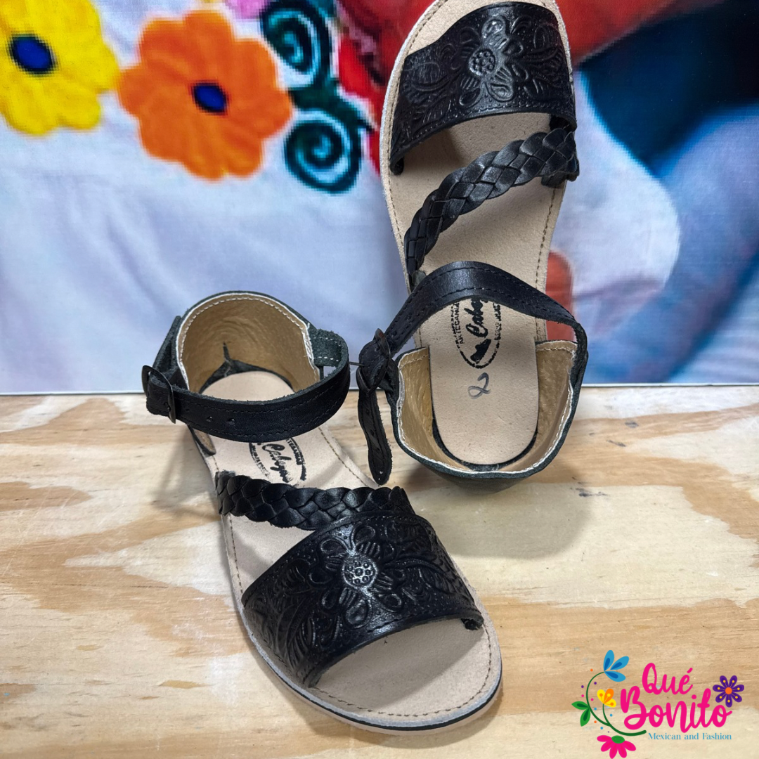 Hand Crafted Leather Huarache Size 5 USA