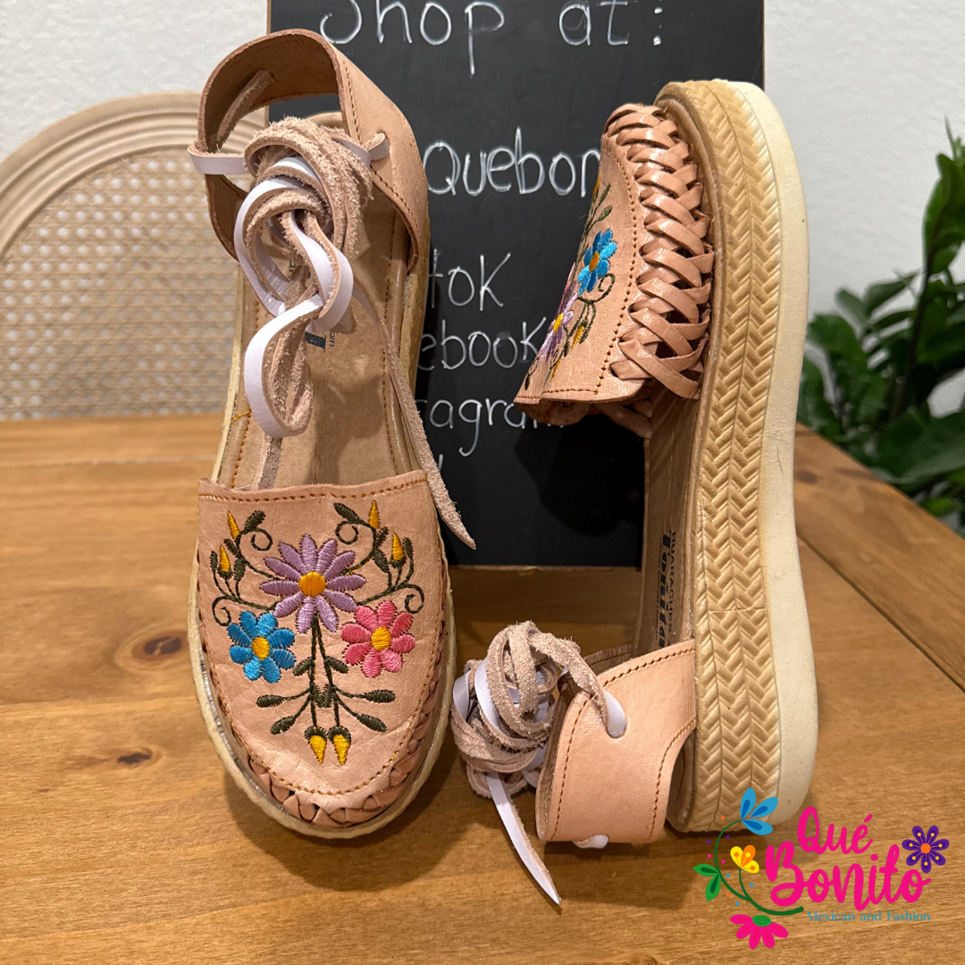 Hand Crafted Leather Huarache size 6 USA