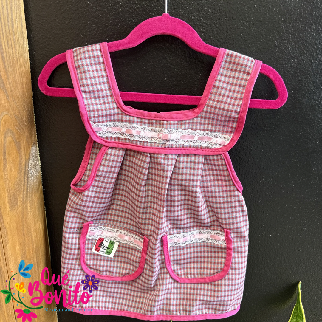Size 4T Apron with Two Pockets, Ribbons and Lace Accents