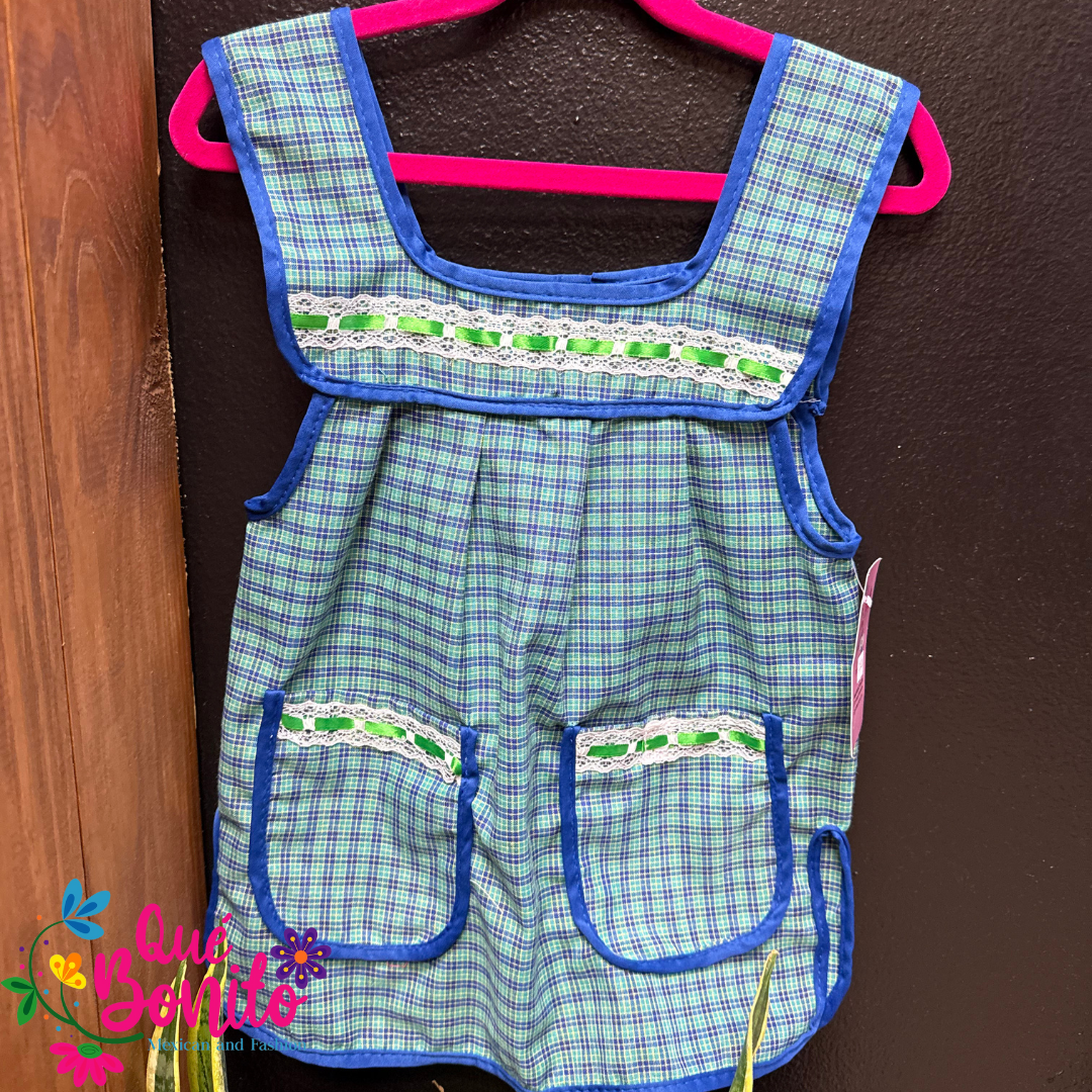 Size 8T Apron for Girls w/Pockets