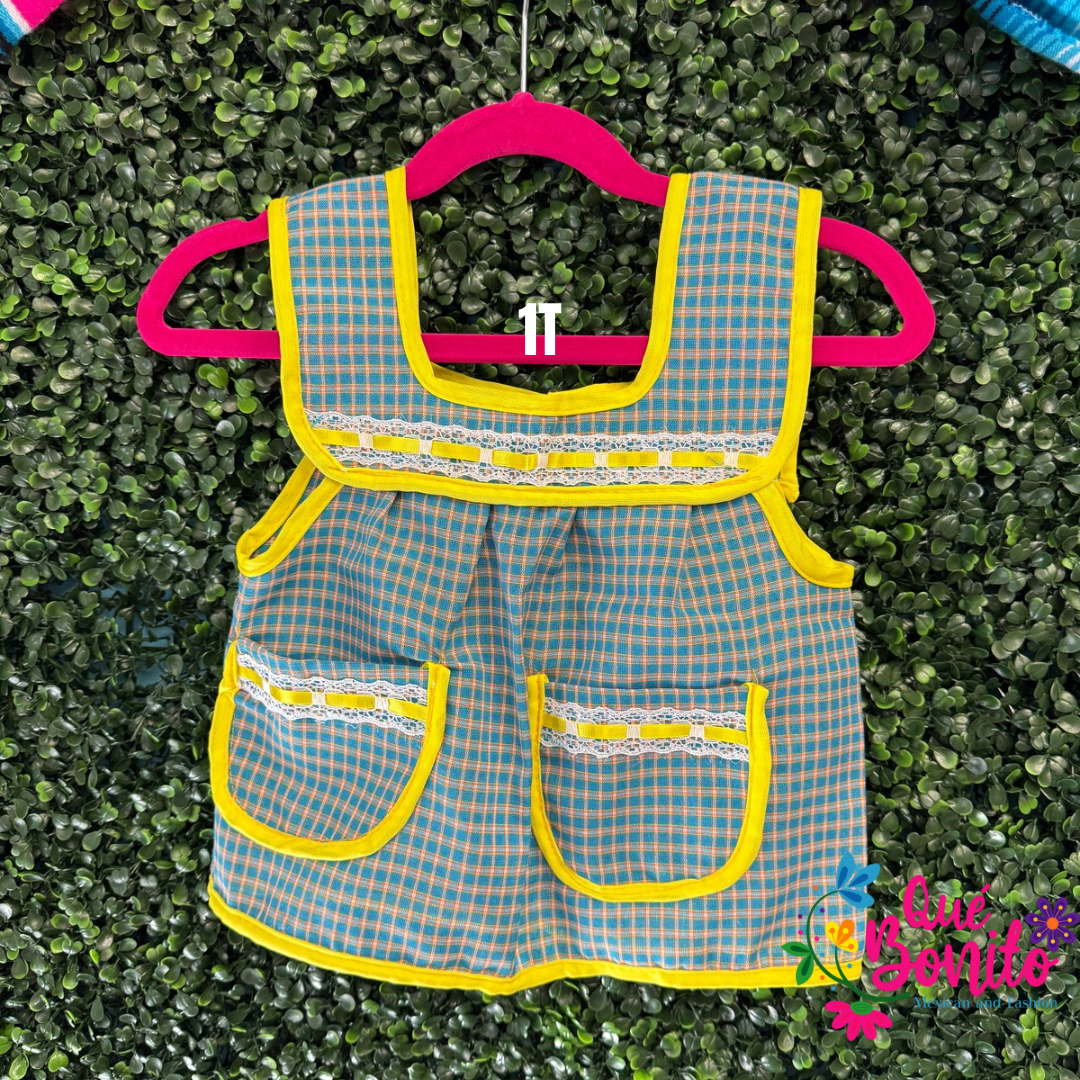 Size 2T Apron for Girls w/Pockets