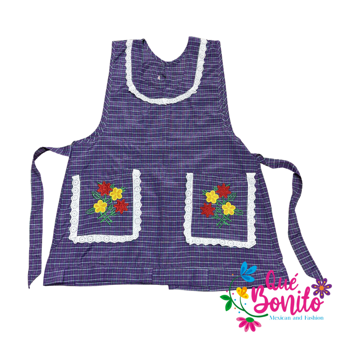 Polyester Maria Apron with Strings on the Side and Bottoms in the Back