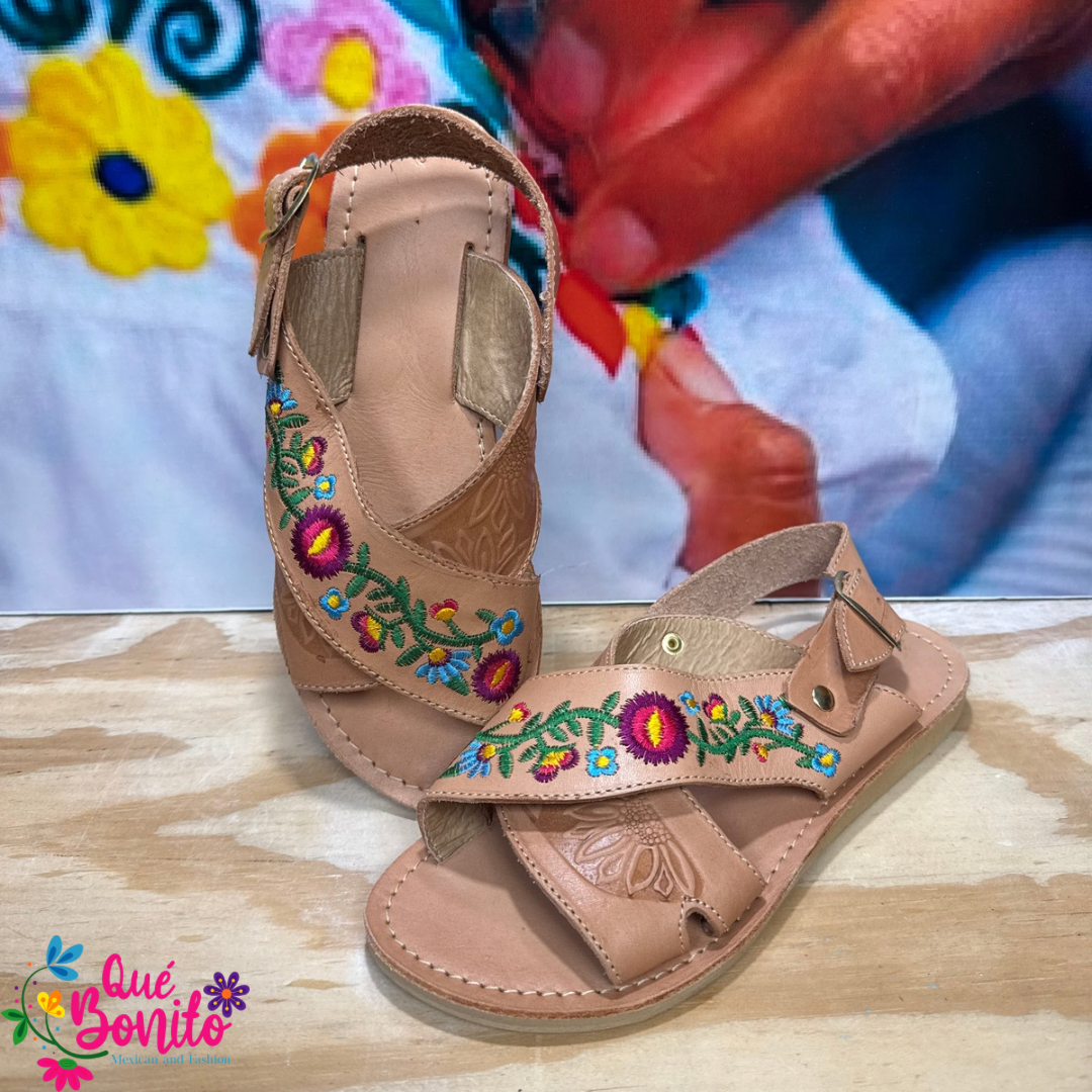 Hand Crafted Leather Huarache size 6 USA