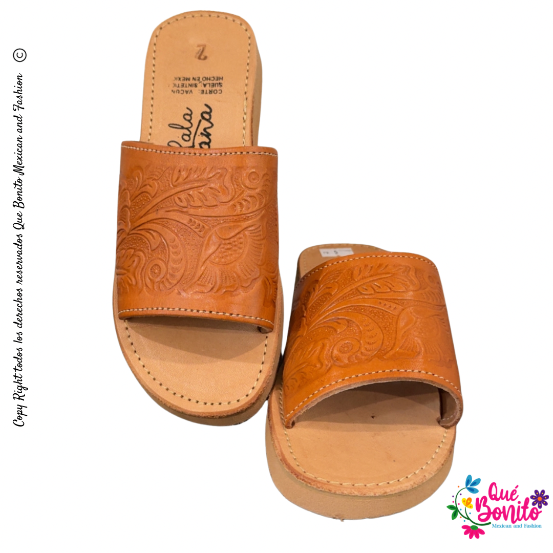 Leather Beige Engraved Sandal Huarache