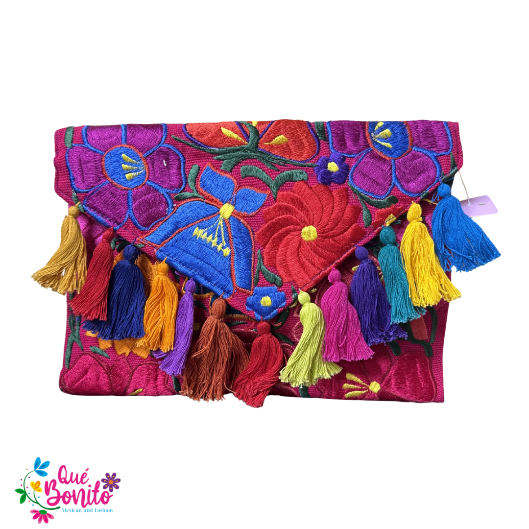 Embroidered Crossbody clutch Que Bonito Mexican and Fashion