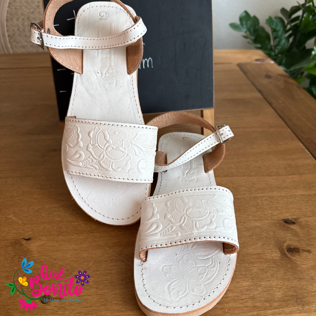 Wendy White Sandal Que Bonito Mexican and Fashion