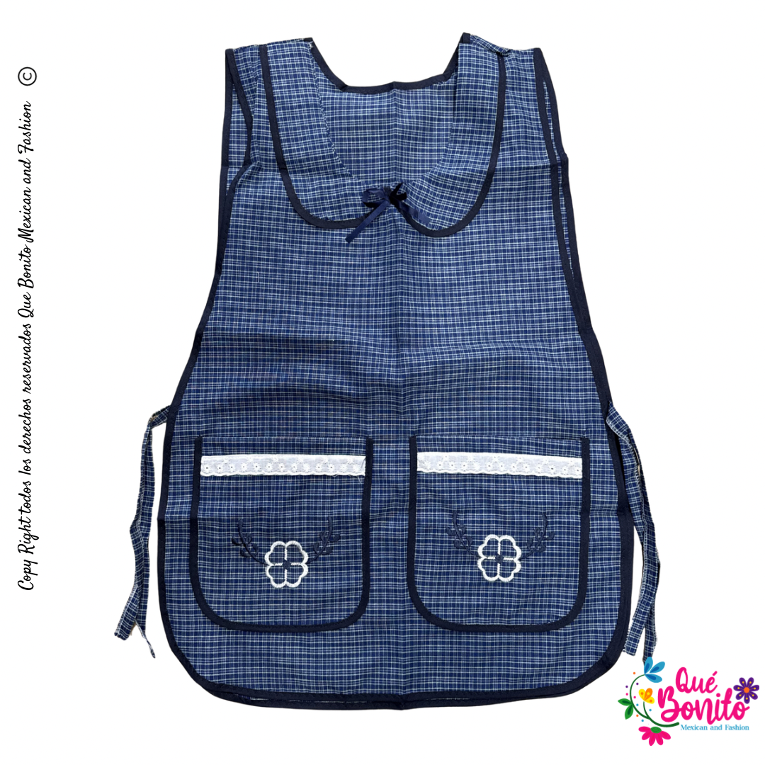 Titta Apron Traditional Style Two Pockets and Strings on the Side