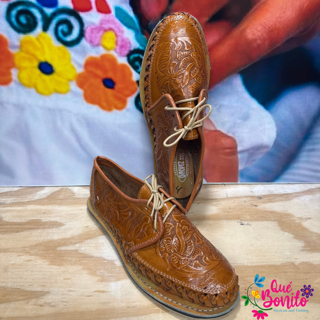 Hand Crafted Leather Huarache or Sandals Size 7 USA