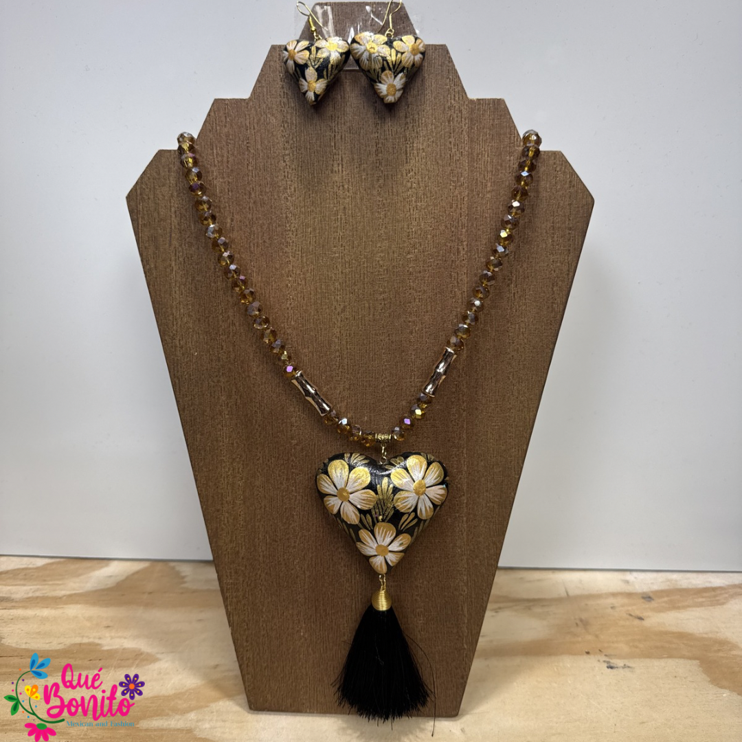 Handcrafted Heart Necklace Different Versatile Styles