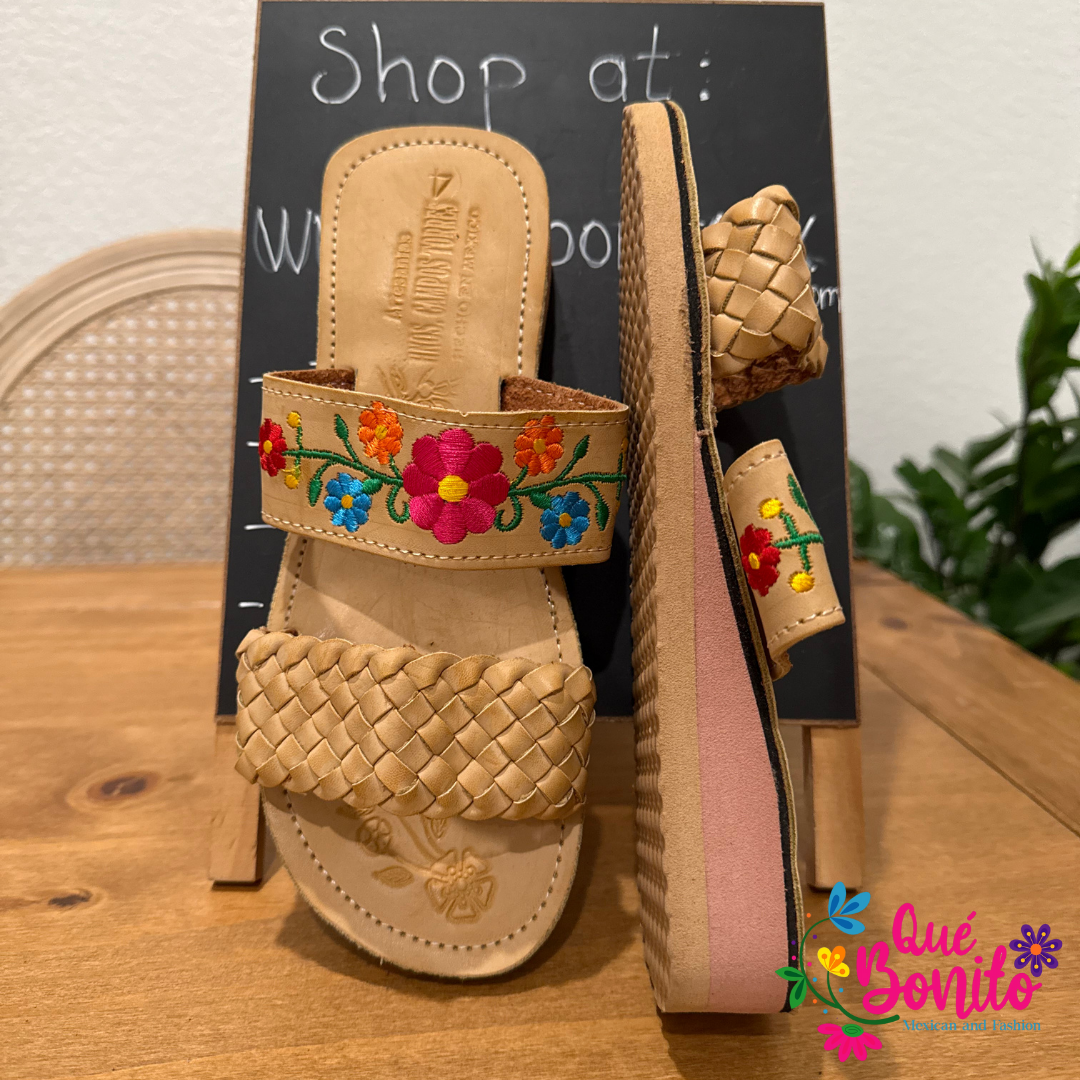 Hand Crafted Leather Huarache or Sandals Size 7 USA