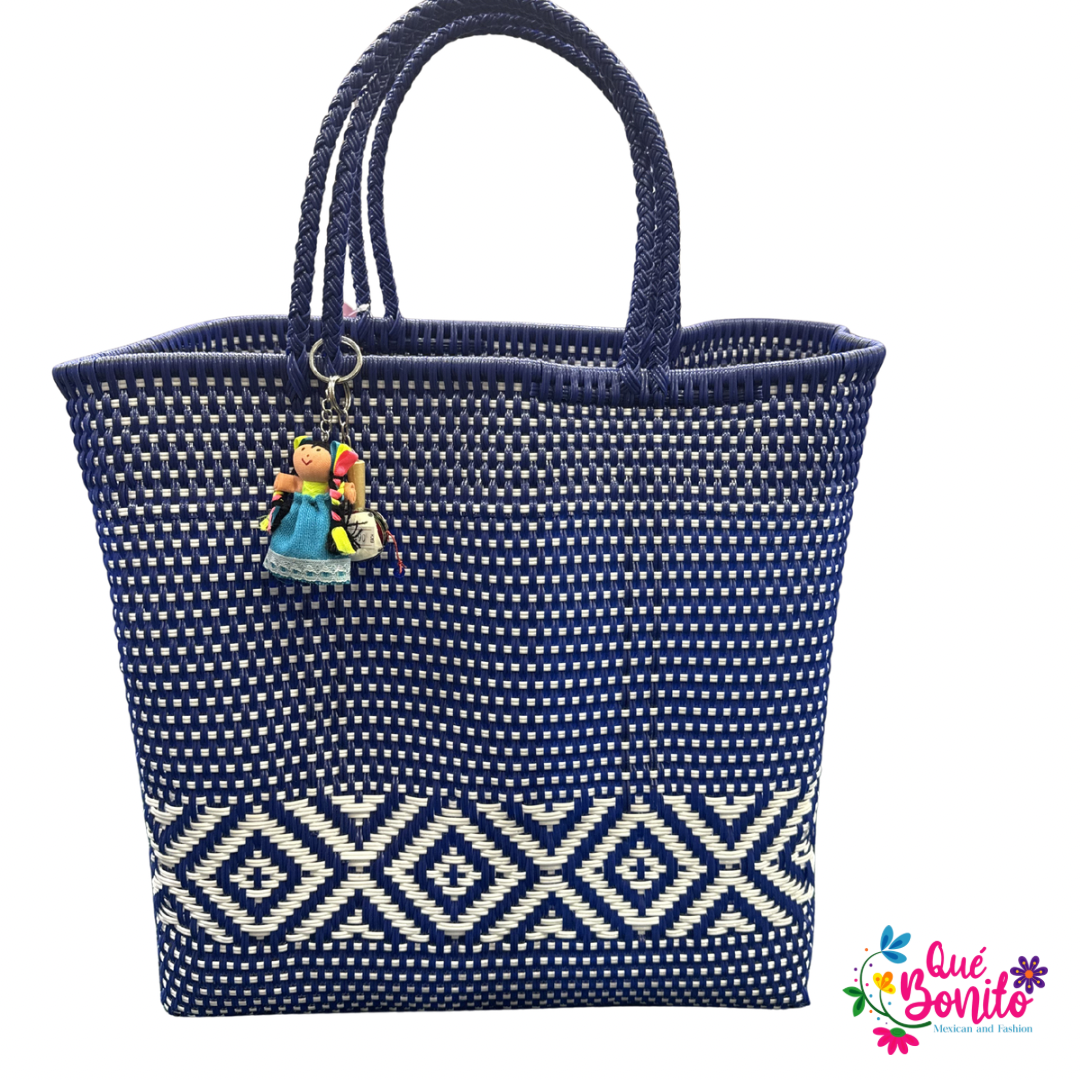 Extra Large Shopping Tote Hand Woven with Handle with Artisan Keychain.