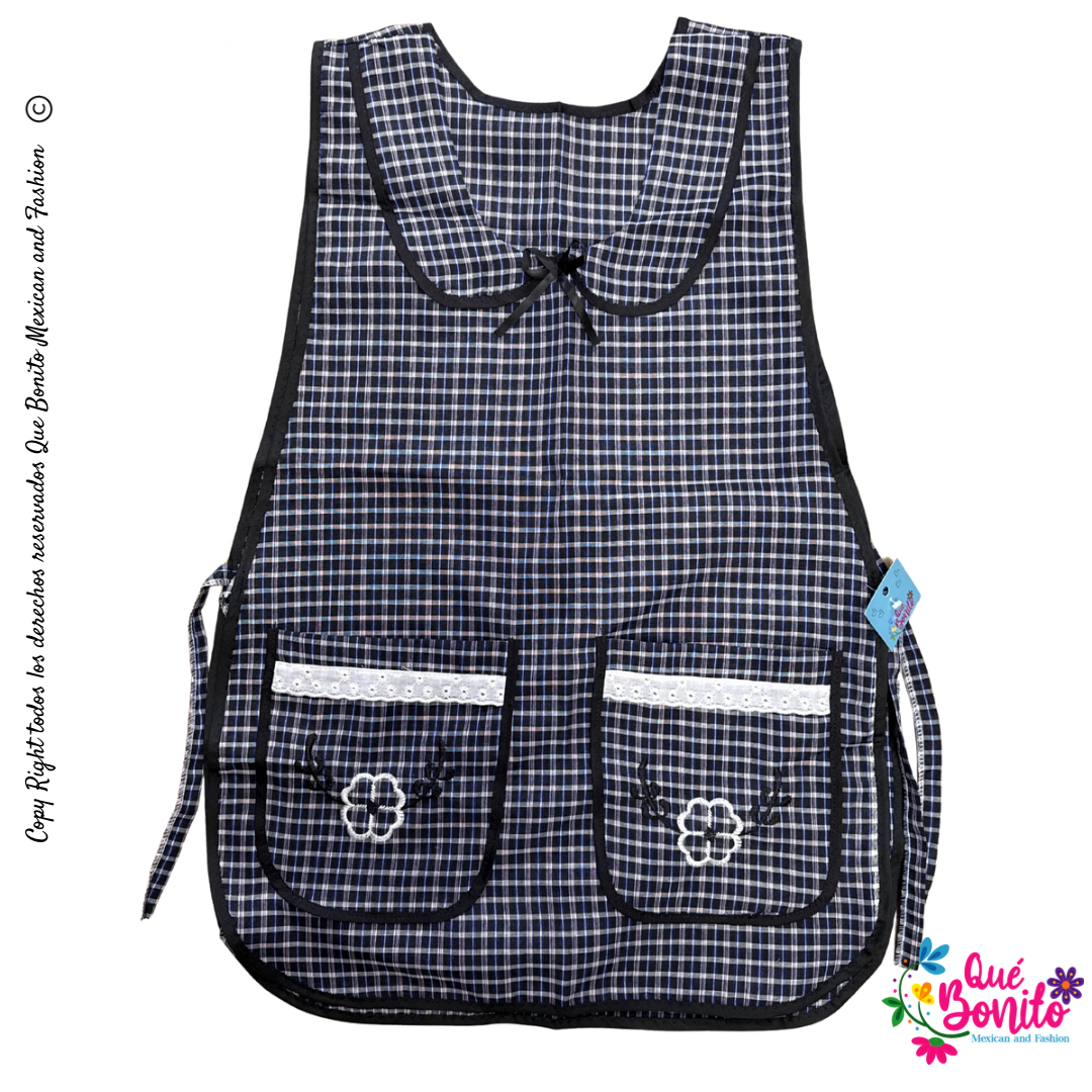 Titta Apron Traditional Style Two Pockets and Strings on the Side