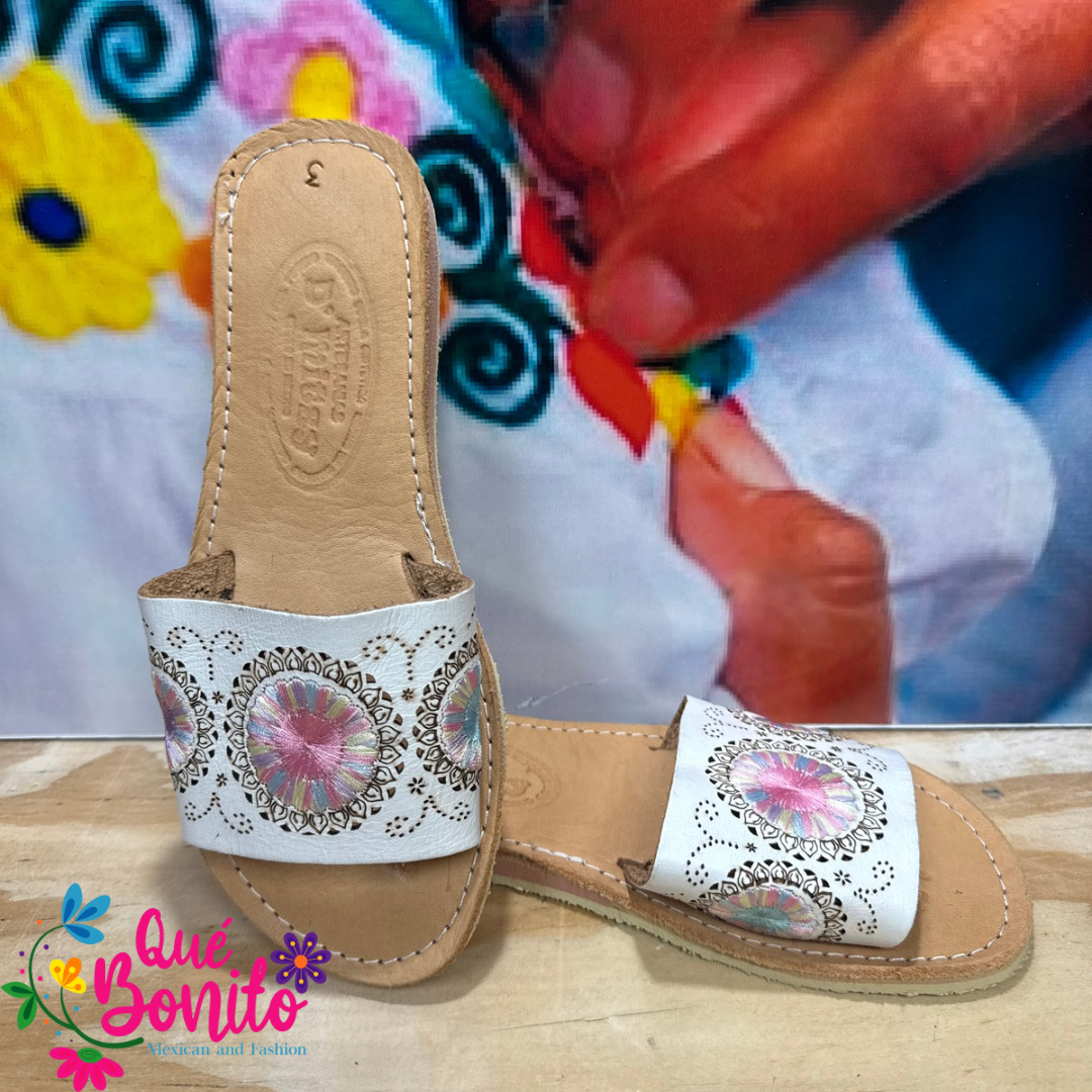 Hand Crafted Leather Huarache size 6 USA