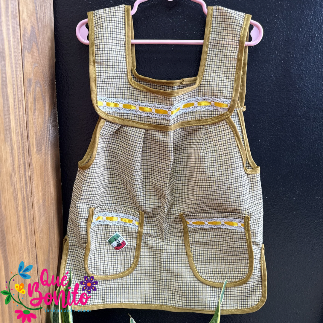 Size 6T Apron for Girls w/Pockets