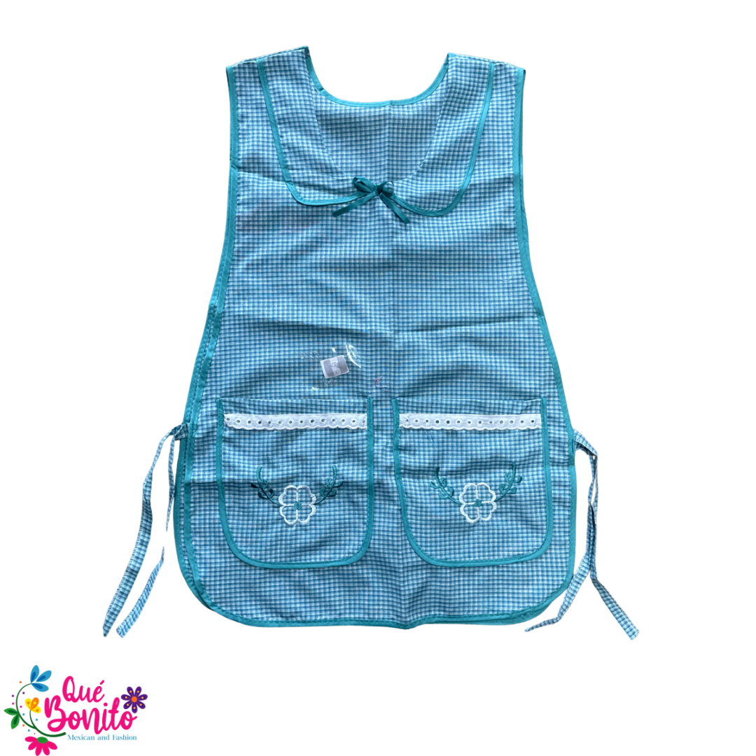 Titta Apron Traditional Style Two Pockets and Strings on the Side