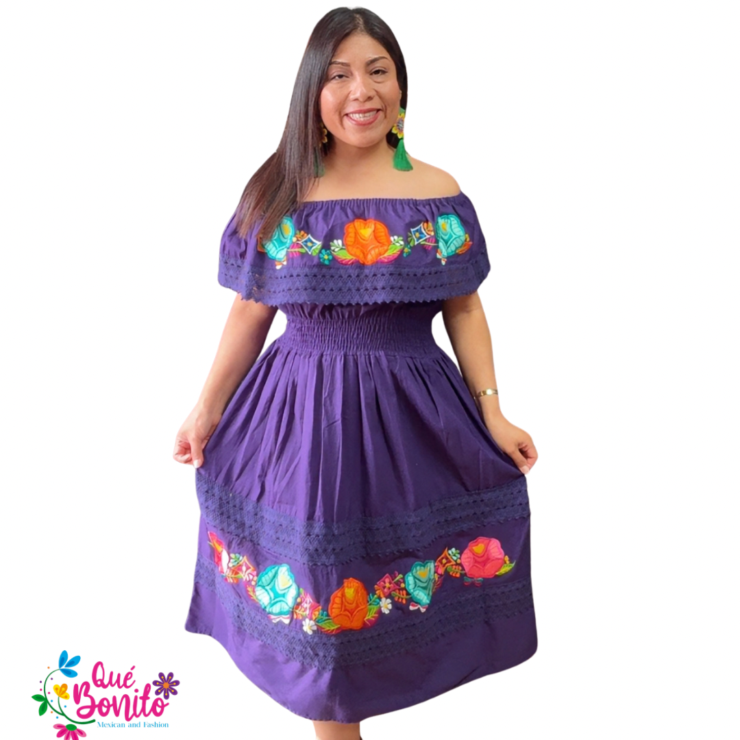 Embroidered Dress Off the Shoulder with Elastic in the Waist