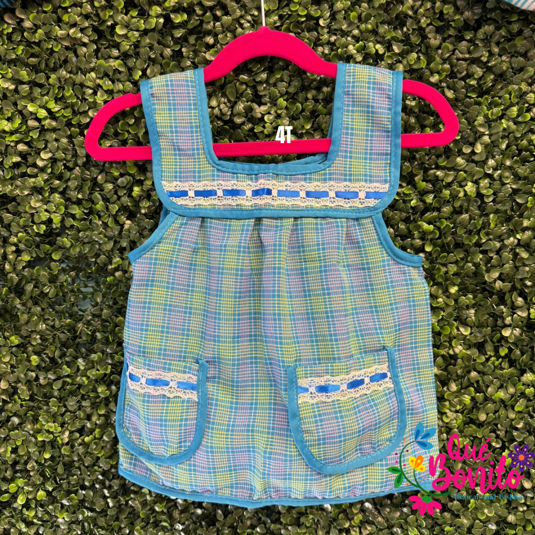 Size 4T Apron w/Pockets for kids